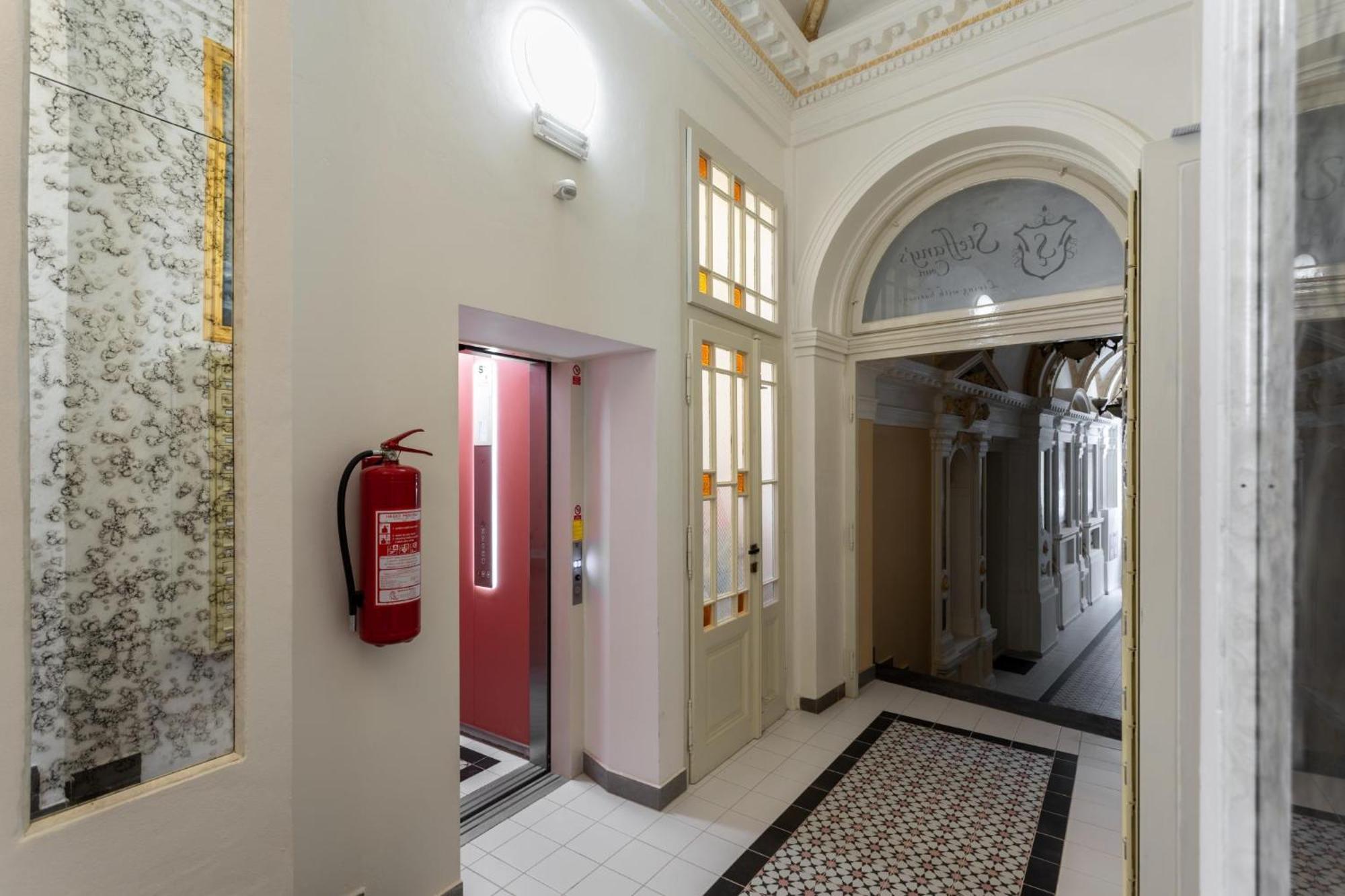 Prague Days - Elegant Studios Near Wenceslas Square Exteriör bild